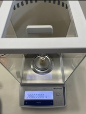 Mettler Toledo AB304S Balance Scale, 310g 0.1mg RS232 Auto Cal INT STD Wgt Deal picture