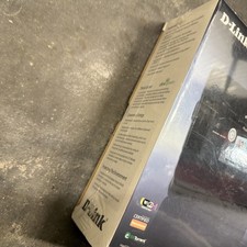 D-Link Xtreme N 300 Mbps Gigabit Wireless N Router (DIR-685)  Sealed Brand New picture