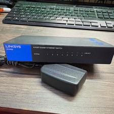 Linksys SE3008 8-Port Gigabit Unmanaged RJ-45 Ethernet Switch w/ Adapter picture
