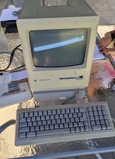 Vintage Apple Macintosh Plus 1MB M0001A Computer Keyboard Manual WORKING Boots picture