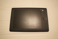 Wacom PTH651 Intuos Pro Touch Tablet - Black - NO STYLUS picture