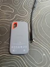 SanDisk Extreme V2 1TB USB-C Portable External SSD (SDSSDE61-1T00) 99% Health picture