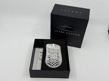 Pwnage Ultra Custom Wireless WHITE UC-MCW2 gaming mouse picture