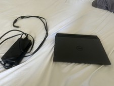 Dell G15 5530 15.6