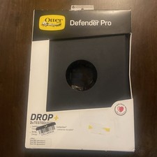 NEW OtterBox iPad (9th/8th/7th gen) Defender Series Pro Case - Black picture