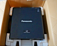 Panasonic PT-DZ870UK wuxga picture