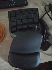 Razer Tartarus V2 RZ07-02270100-R3M1 Wired Keypad picture