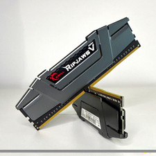 G.SKILL Ripjaws V 16GB (2x8GB) DDR4-3200 CL16 DIMM XMP 2.0 F4-3200C16D picture