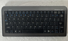 IOGEAR Multi-Link Mini BT Keyboard GKB601B Bluetooth EUC. Tested. Works. picture