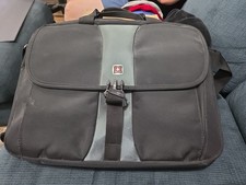Swiss Gear by Wenger Black  Computer Laptop Briefcase Bag Carrying Case 17