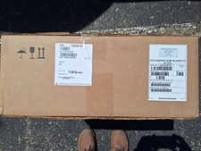 HPE SN8600B 32Gb 48 port FC Blade HPE #871353-001  Brocade #80-1009808-03 *NIB* picture