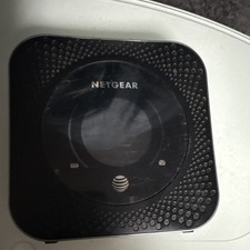 NETGEAR Nighthawk M1 4G LTE Mobile Router picture