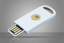 Identiv Utrust FIDO2 NFC Security Key USB-A (FIDO, FIDO2, U2F, Webauth) picture