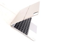 Brydge Max 11.0 Aluminum Keyboard for 11-Inch iPad Pro (Silver) picture