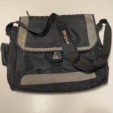 Targus CityGear Large 17” Messenger Laptop Bag Black w/Pockets, Strap picture