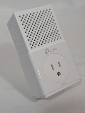 TP-Link TL-PA7020P AV1000 2 Port Gigabit Passthrough Powerline picture
