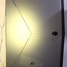 Alienware 17 Gaming Laptop i7 2.60GHz 8GB GTX 860M picture