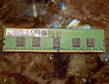 Samsung 16GB DDR5 EC8 RDIMM M321R2GA3BB0-CQKDG Server Memory RAM picture