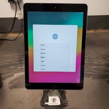 Apple iPad 6th Gen. A1893 128GB Space Gray WIFI 9.7
