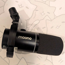 Maono PD200X Dynamic Microphone USB-C/XLR/3.5mm Cardioid Mute Black With Cord picture