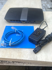 Cisco Linksys E-Series Black Router 4 LAN Wired RJ-45 USB w/ Adapter Cable picture