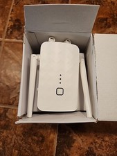 NEW WPS 300Mbps WiFi Range Extender Wireless Repeater Wall Plug-in Easy Setup picture