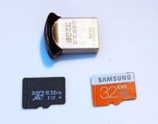 Lot of 3 memory items ( 1 SanDisk 32gb Flash Drive + 2 Micro SDs with 32gb Each) picture