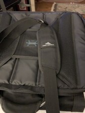 19x15x6 High Sierra overnight flyby/tech spot travel bag lots of storage Nwot picture