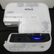 Epson BrightLink 585Wi Projector picture