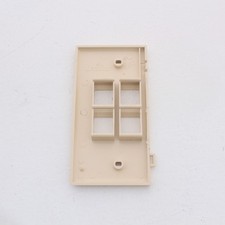 Leviton 40814-I Ivory 1-Gang Quickport 4-Port Data Section Nylon Wallplate Cover picture