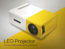 LED Mini Projector 1080p FHD 1000 ANSI 16:9 HDMI USB Remote Yellow/White picture
