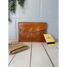 Patricia Nash Florence Tooled Leather Clutch/ iPad Mini Tech Portfolio Tan NWT picture