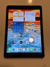 Apple iPad 6th Gen 32GB Wi-Fi 9.7