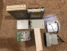 Vintage electronics lot Mitsumi D356M3D 5.25in IDE Internal CD-RW Drive 4x/40x  picture