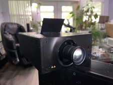 Christie Crimson HD25 25K Lumen IP5X Laser Large Venue Projector W/LENS 367 HOUR picture