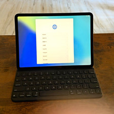 Apple iPad Pro 11 in 256GB Wi‑Fi + 5G Gray Tablet w/ Keyboard Case picture