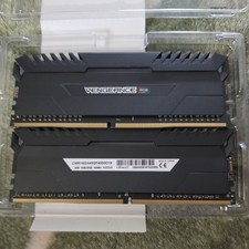 Corsair Vengeance RGB 16GB (2x8GB) DDR4-4000 DIMM SDRAM CMR16GX4M2F4000C19 Testd picture