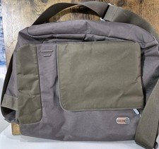 Tumi T-Tech Essential Gear Green Laptop Messenger Bag - Preowned Shoulder Strap picture