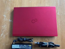Ultra-thin, ultra-light, large-capacity SSD Office 2021, etc. Fujitsu LIFEBOOK picture