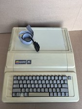 Apple lle Computer Vintage Computer Model A2S2004 untested/no bottom feet picture