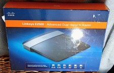 Linksys E2500 Dual-Band Wireless-N Router 300+300 Mbps, 4-Port Ethernet picture