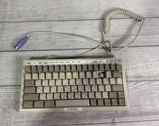 Vintage BTC KEYBOARD - FCC ID E5X5R5BTC-5100C - Missing Piece. picture