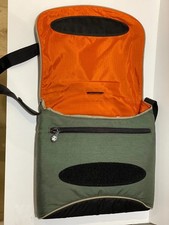 Crumpler McBain's Baby Large Messenger Computer/Laptop Bag NEW picture