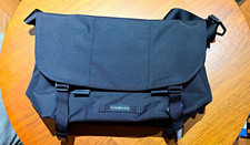 Timbuk2 Classic Messenger Bag Medium Black picture