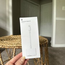 Apple Lightning to Digital AV Adapter MD826AM/A 1080 HD Mirroring Open Box picture