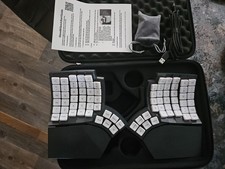 MoErgo Glove80 Ergonomic Split Wired Keyboard QWERTY English Black/White Case picture