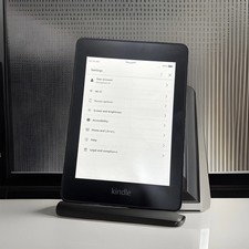 Amazon Kindle Paperwhite (10th Generation) 6GB, Wi-Fi, 6