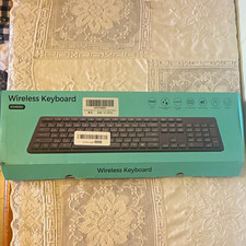 KM690 Wireless Full Size Keyboard Black QWERTY English Low Noise Waterproof picture