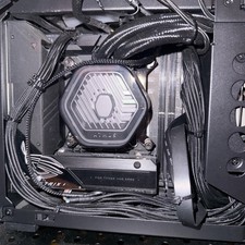 Intel i7-1200k+ Cooler Master 240 Atmos 240mm+ ASUS ROG Strix Z690-| picture
