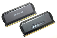 CORSAIR DOMINATOR PLATINUM RGB 32GB (2x16GB) DDR4 3200MHz RAM CMT32GX4M2C3200C16 picture